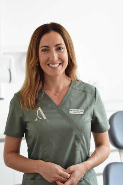 Dra. Martí Ainsa odontológos en Mahón Dra. Martí Ainsa odontológos en Mahón